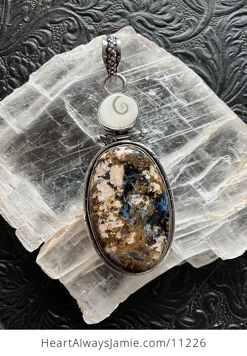 Shiva Eye Shell and Pietersite Gemstone Jewelry Crystal Fidget Pendant - #lmRCuR3pM8k-1