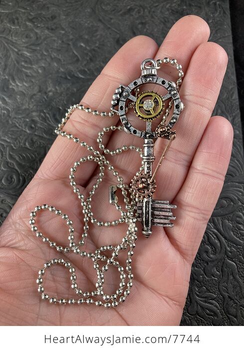 Skeleton Key Steampunk Necklace - #GL1jzC9pPvg-1