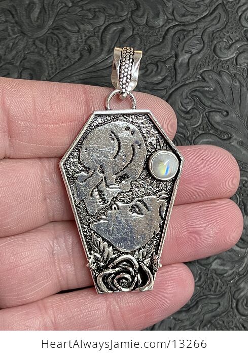 Skull and Woman Kissing Pendant with a Rainbow Moonstone Stone Crystal Jewelry - #Qh6oJiaublo-11