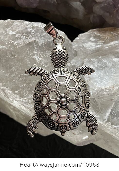 Small Cute Silver Toned Sea Turtle Pendant - #srA23bi2t5k-4