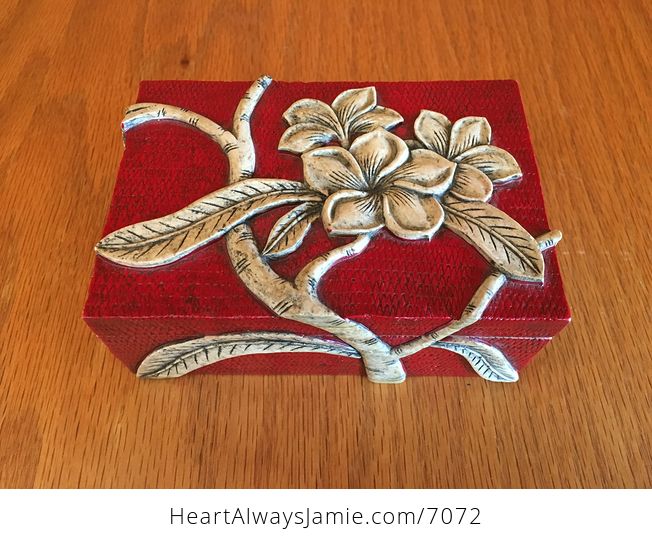 Stunning Red and Beige Carved Stone Frangipani Plumeria Tropical Flower Jewelry Trinket Box - #mCNOuoEOQZE-1