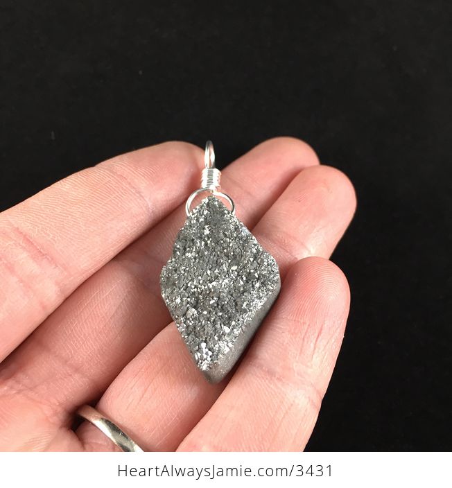 Stunning Sparkly Gray Silver Druzy Stone Pendant Necklace - #cSI4S2knQqc-3