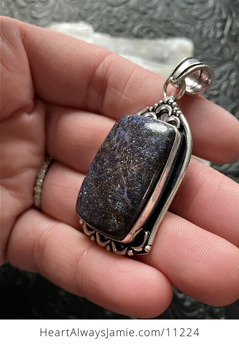 Sunstone in Purple Iolite Crystal Stone Jewelry Pendant - #xQ5WgBEcEwE-3