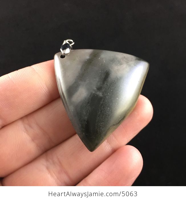 Triangle Shaped Gray Succor Creek Jasper Stone Jewelry Pendant - #f1NNLljejOw-4