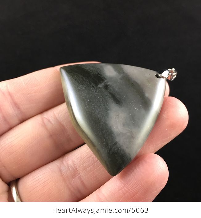 Triangle Shaped Gray Succor Creek Jasper Stone Jewelry Pendant - #f1NNLljejOw-3