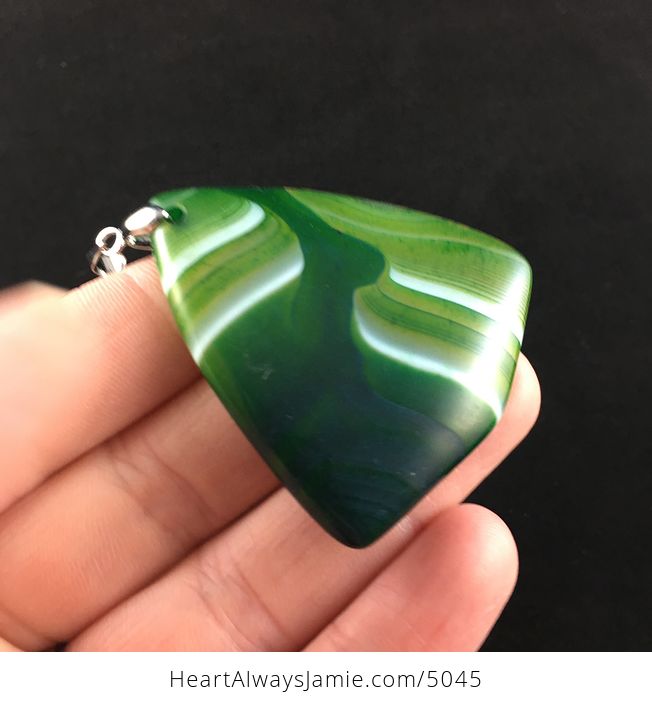 Triangle Shaped Green and White Agate Stone Jewelry Pendant - #hesPiq77Kxw-4