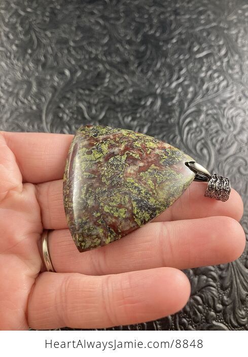 Triangular Green and Red Dragons Blood Stone Natural Jewelry Pendant - #dgwrMmJGOCA-5