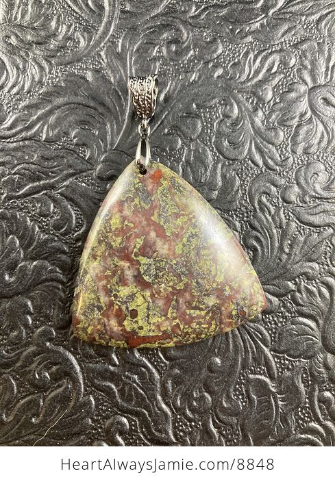 Triangular Green and Red Dragons Blood Stone Natural Jewelry Pendant - #dgwrMmJGOCA-3