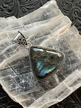Triangular Labradorite Crystal Stone Jewelry Pendant #Hv7ebFm2WXA