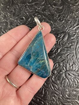 Triangular Natural Blue Apatite Crystal Stone Jewelry Pendant #8QEUkLikzyc