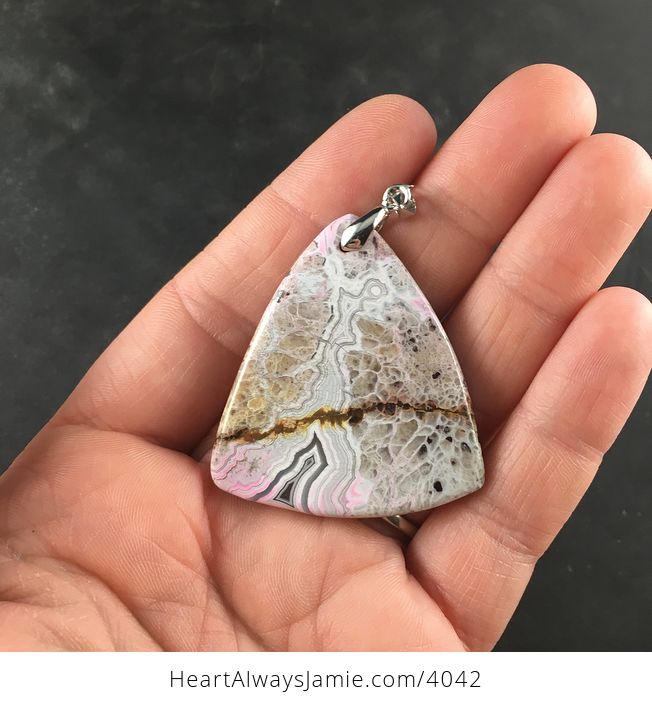 Triangular Pink and Beige Mexico Crazy Lace Agate Stone Pendant Necklace - #elZRCFZn4pE-3