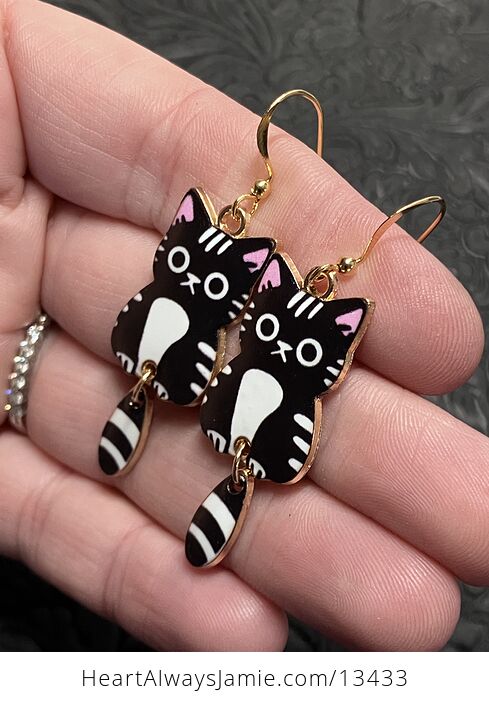 Tuxedo Cat Dangly Tail Earrings - #bmAsBY2IDxg-3