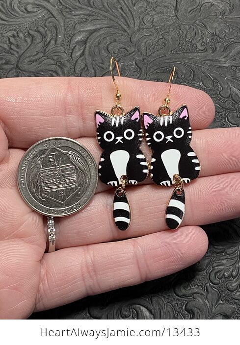 Tuxedo Cat Dangly Tail Earrings - #bmAsBY2IDxg-4