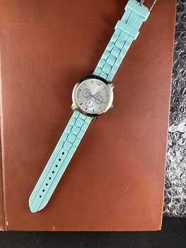 Used Watch with Light Blue Rubber Band #s1CRxoIpQT8