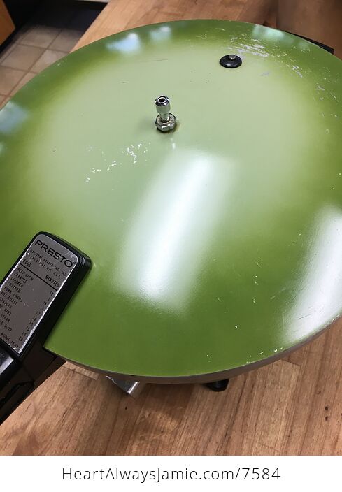 Vintage 1970s Avocado Green Presto 6 Quart Pressure Cooker Cast Aluminum - #69uSXbwSWjU-5