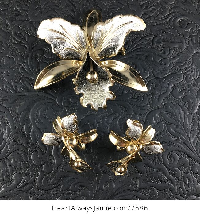 Vintage Gold Toned Black and White Orchid Flower Brooch and Screw Clip on Earring Jewelry Set - #LOQ7okbeP0w-1
