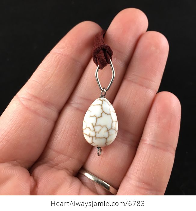 White Howlite Stone Jewelry Pendant Necklace - #Wf6WlBlaYrs-1