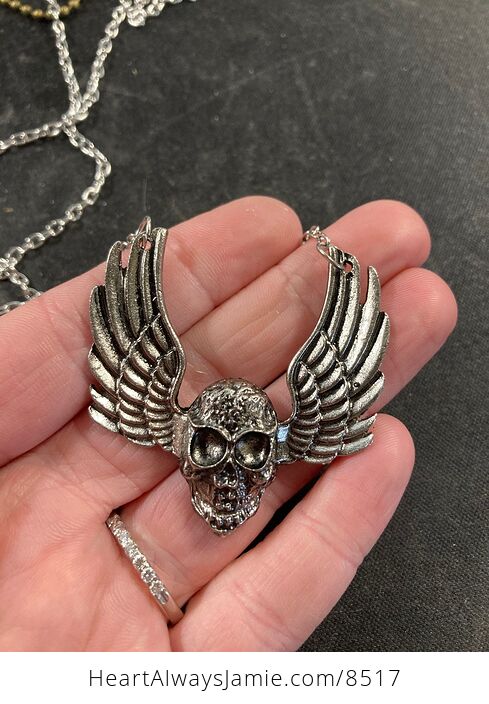 Winged Skull Necklace - #Gip8RiT1p1s-1