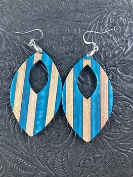 Wood and Blue Resin Earrings #baixvI0TriI