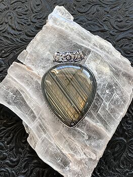 Yellow Flash Labradorite Crystal Stone Jewelry Pendant #qZuf4uYlVEI